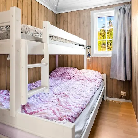 Σπίτι διακοπών 4 Star In Naustbukta