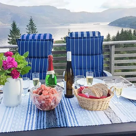 4 Star In Semesterbostad