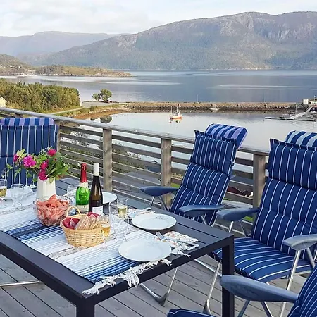 4 Star In Semesterbostad *